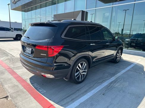 Used 2017 Honda Pilot Touring image 6