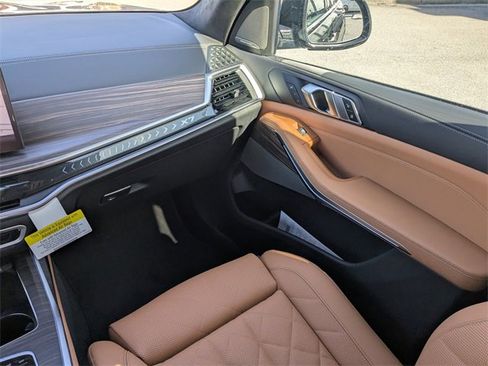 New 2026 BMW X7 xDrive40i image 19
