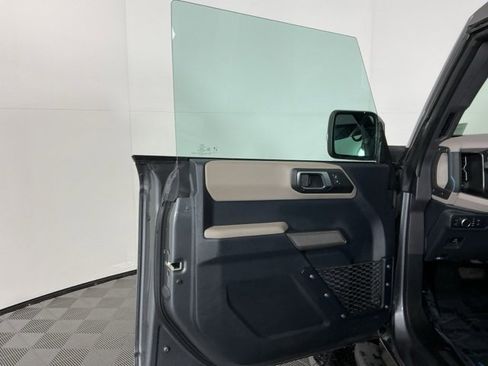 Used 2022 Ford Bronco Wildtrak image 14