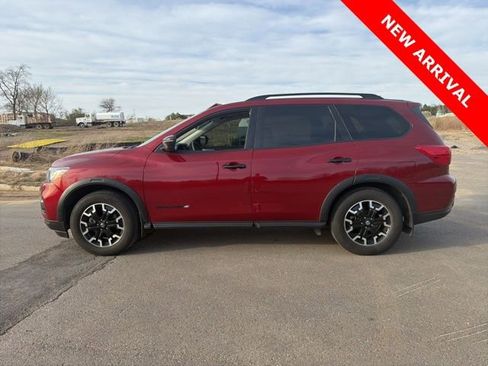 Used 2020 Nissan Pathfinder SV w/ Rock Creek Edition image 6