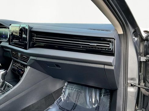 Used 2025 Volkswagen Jetta S image 17