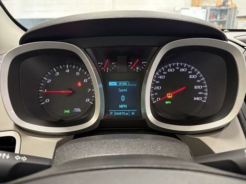 Used 2017 Chevrolet Equinox LT AWD/4WD image 15
