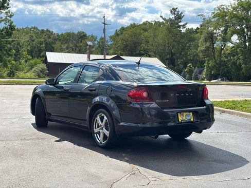 Used 2011 Dodge Avenger Lux FWD image 6