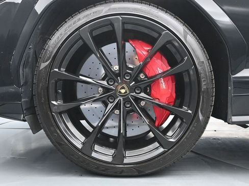 Used 2022 Lamborghini Urus AWD/4WD image 5