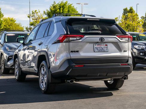 Certified 2025 Toyota RAV4 XLE FWD image 8