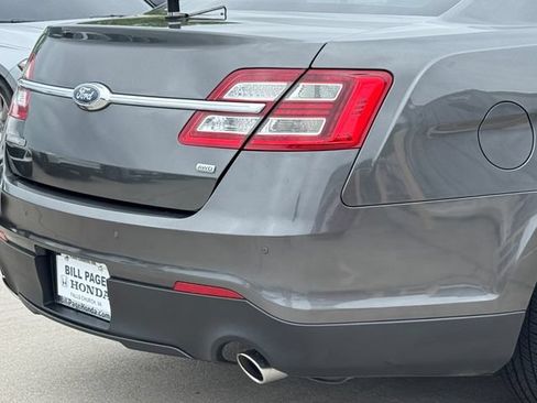 Used 2018 Ford Taurus SEL AWD/4WD image 6