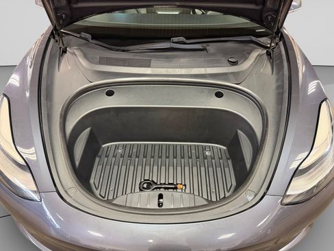 Used 2020 Tesla Model 3 Standard Range RWD image 24