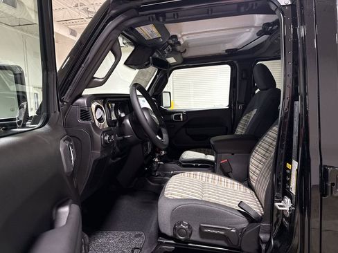 New 2026 Jeep Gladiator Sport AWD/4WD image 20