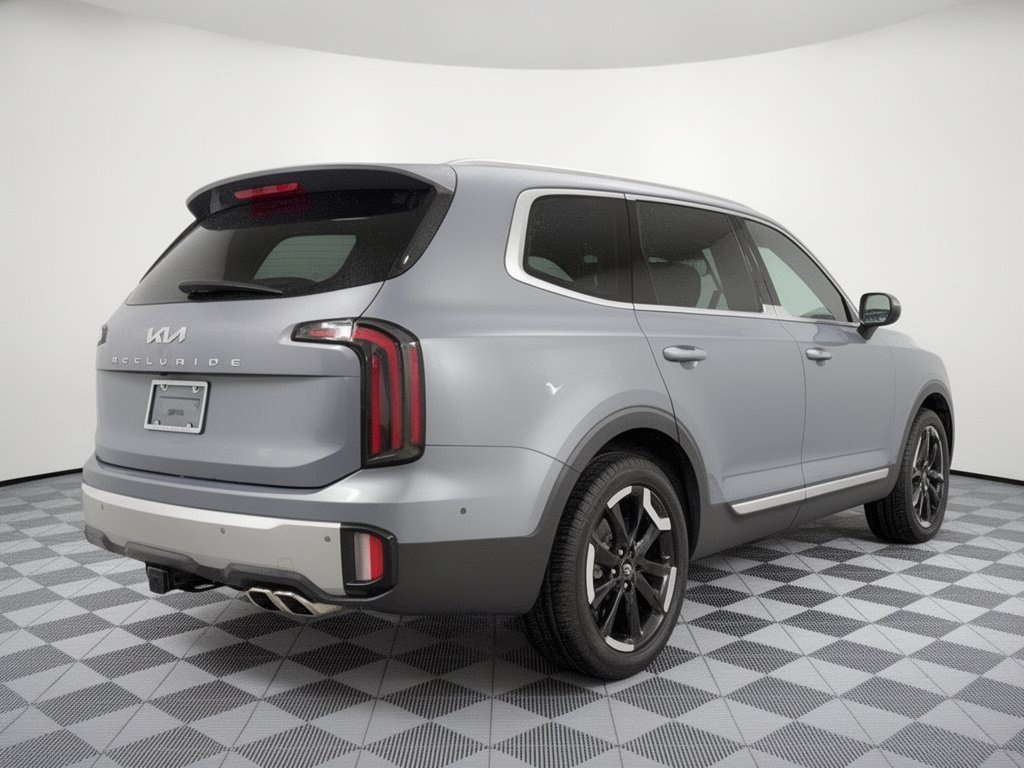 Used 2024 Kia Telluride EX w/ EX Captain's Chair Package FWD image 9