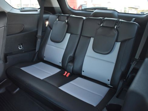 Used 2024 Ford Explorer XLT w/ Equipment Group 202A image 46