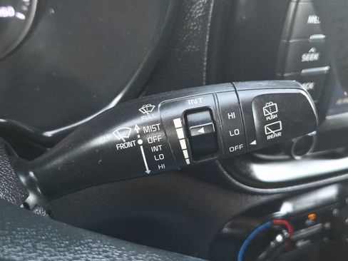 Used 2020 Kia Soul S FWD image 37