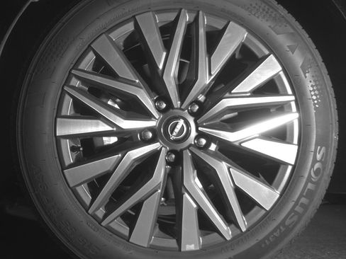 Used 2025 Nissan Altima 2.5 SV image 12