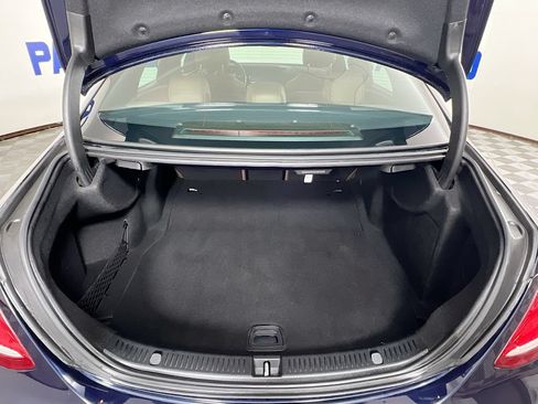 Used 2017 Mercedes-Benz E 300 4MATIC image 28