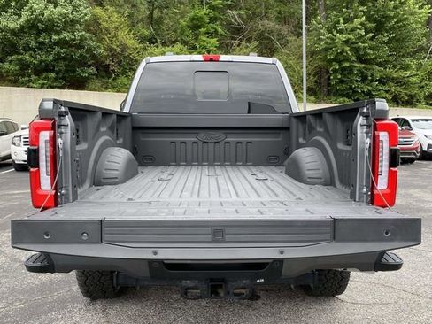 Used 2024 Ford F250 Platinum AWD/4WD image 12