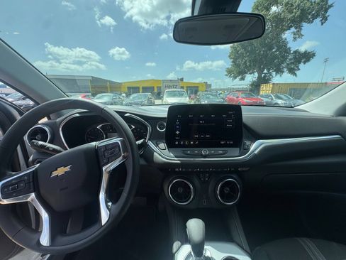 Used 2025 Chevrolet Blazer LT FWD image 27