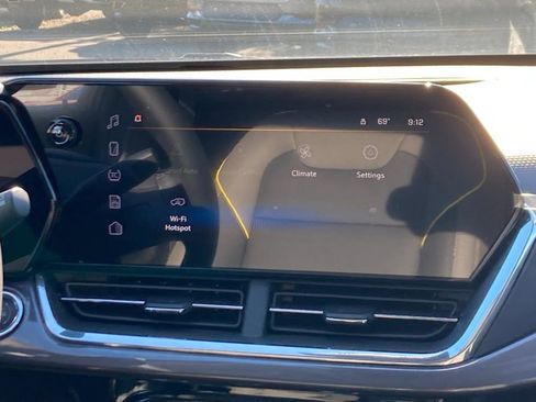 New 2026 Chevrolet Trax ACTIV w/ Driver Confidence Package image 17