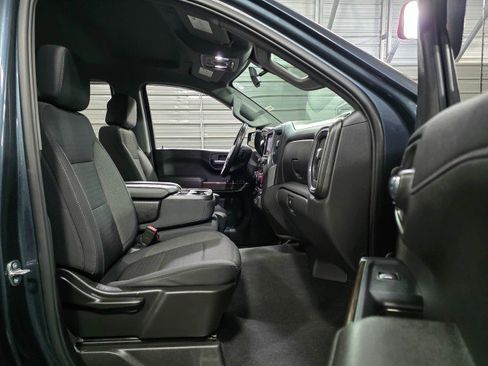 Used 2020 Chevrolet Silverado 1500 LT w/ All-Star Edition image 17