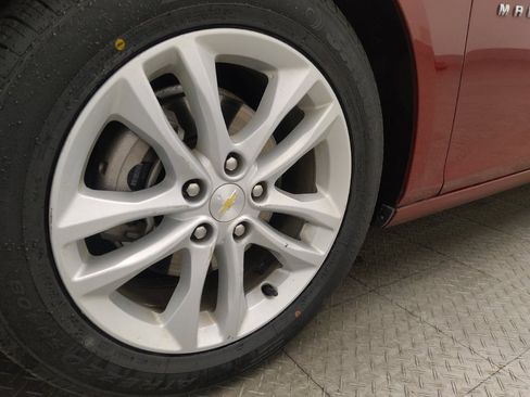 Used 2018 Chevrolet Malibu LT w/ Driver Confidence Package image 31