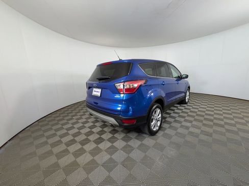 Used 2017 Ford Escape SE FWD image 3