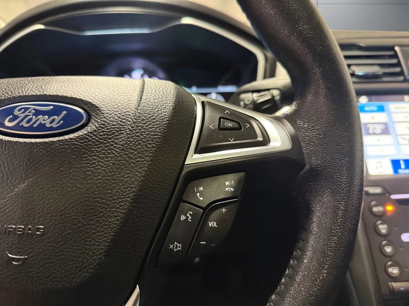 Used 2019 Ford Fusion Titanium FWD image 27