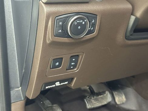 Used 2022 Ford F250 King Ranch w/ King Ranch Ultimate Package AWD/4WD image 36