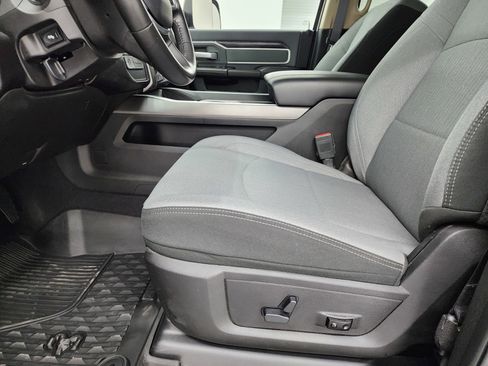 Used 2020 RAM 2500 Big Horn w/ Level 2 Equipment Group image 8