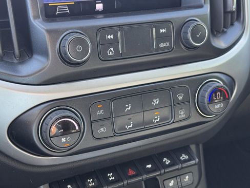 Used 2022 Chevrolet Colorado ZR2 AWD/4WD image 21