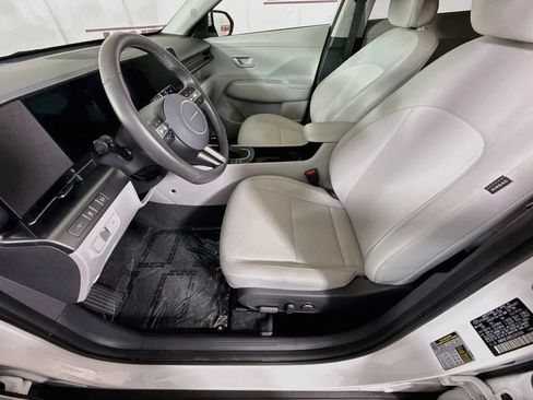 Certified 2025 Hyundai Kona SEL AWD/4WD image 24