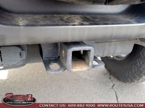 Used 2021 Jeep Wrangler Unlimited Rubicon image 9