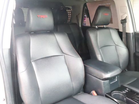 Used 2019 Toyota 4Runner TRD Off-Road Premium AWD/4WD image 53