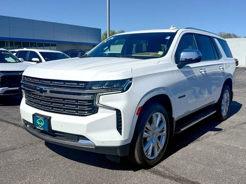 Certified 2022 Chevrolet Tahoe Premier AWD/4WD image 3