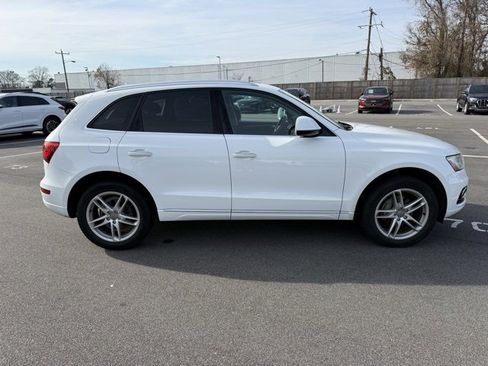 Used 2017 Audi Q5 2.0T Premium Plus w/ Technology Package image 13
