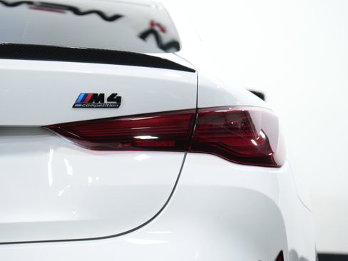 Used 2024 BMW M4 xDrive Competition image 17