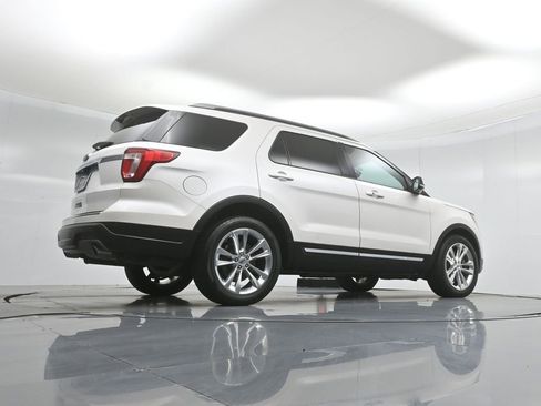 Certified 2018 Ford Explorer XLT w/ Equipment Group 202A image 48