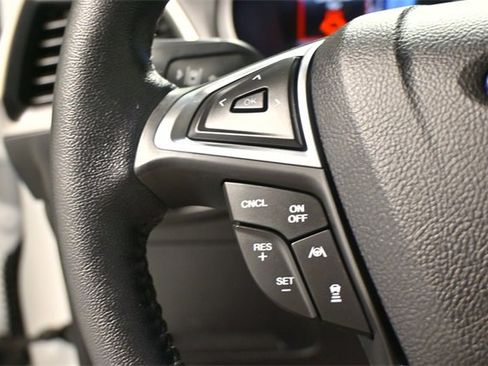 Used 2022 Ford Edge SEL w/ Convenience Package image 19