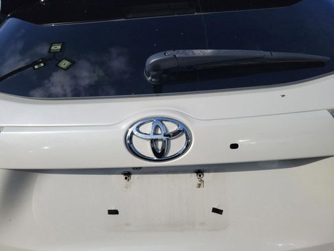 Used 2015 Toyota Highlander Limited w/ Driver Technology Package AWD/4WD image 22