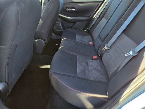 Used 2025 Nissan Sentra SR image 11