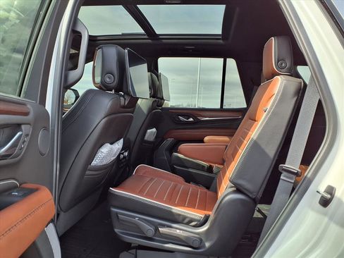Used 2024 GMC Yukon Denali Ultimate image 28