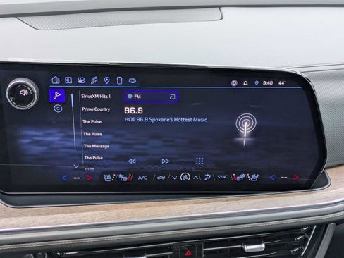 Used 2025 Chevrolet Suburban High Country w/ Sun And Tow Package image 29