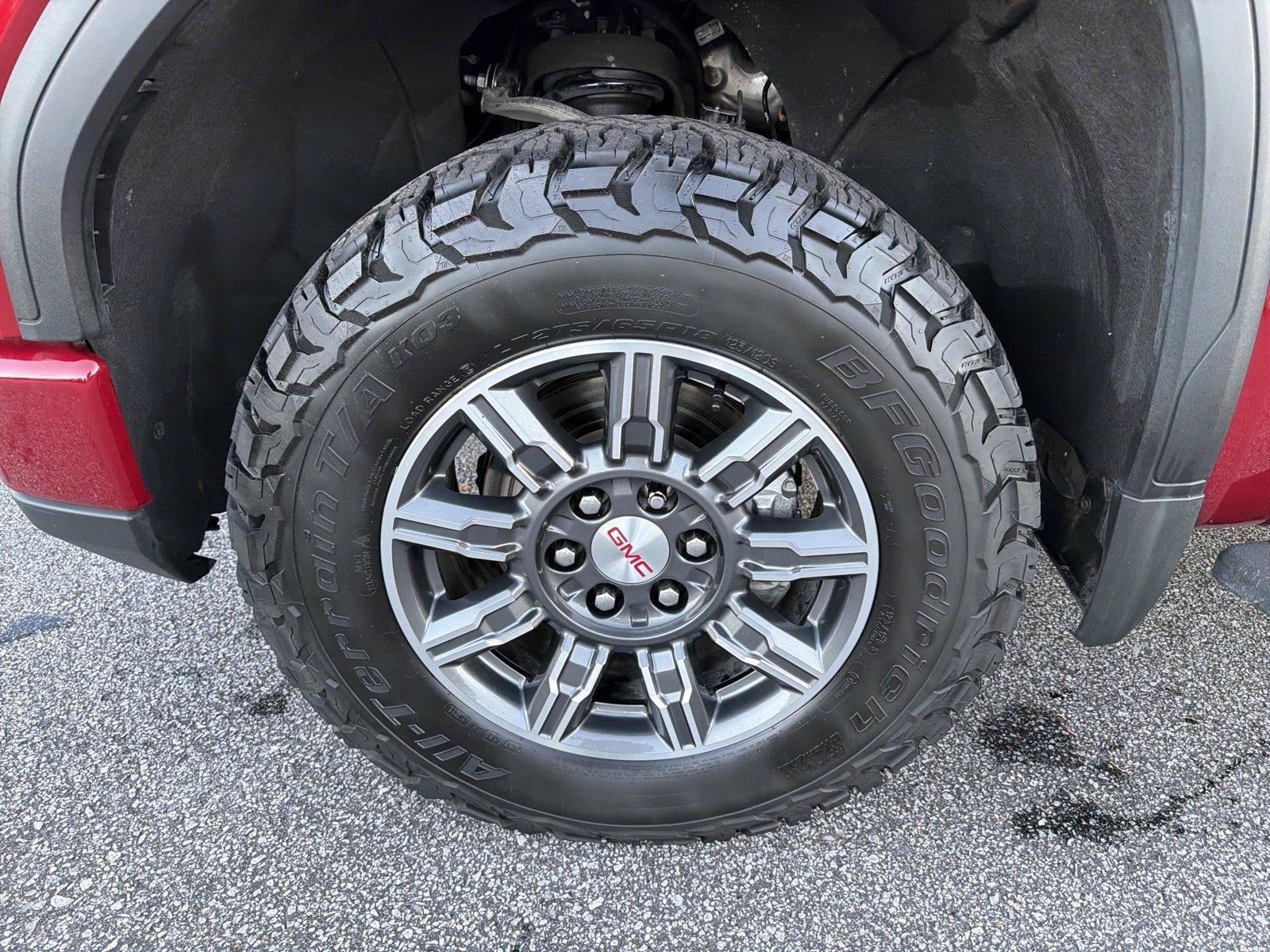 Used 2024 GMC Sierra 1500 AT4 w/ Technology Package AWD/4WD image 10