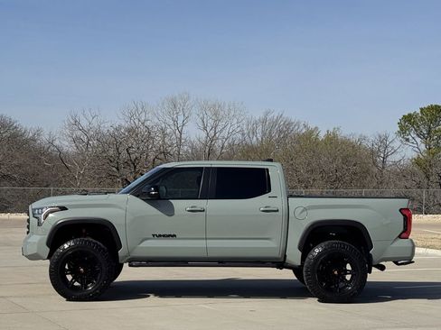 Used 2024 Toyota Tundra Limited image 3