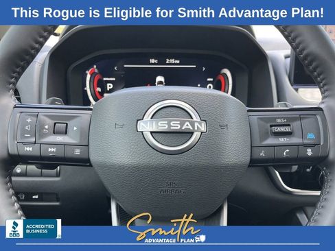 Used 2025 Nissan Rogue SL image 13