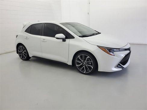 Used 2022 Toyota Corolla XSE image 4