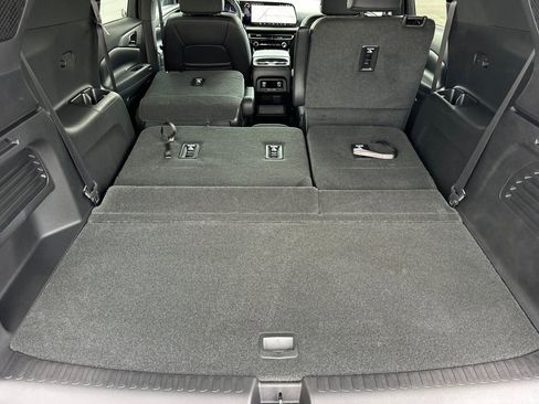 New 2026 Chevrolet Traverse LT w/ Enhanced Driving Package image 16