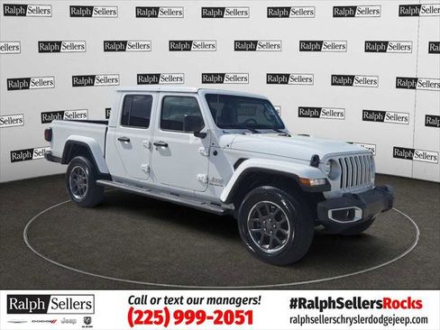 Certified 2023 Jeep Gladiator Overland AWD/4WD image 1