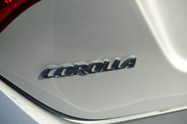 Used 2015 Toyota Corolla S FWD image 17