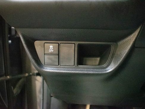 Used 2023 Honda HR-V LX image 18
