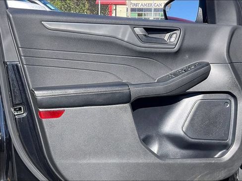 Certified 2023 Ford Escape Active AWD/4WD image 22