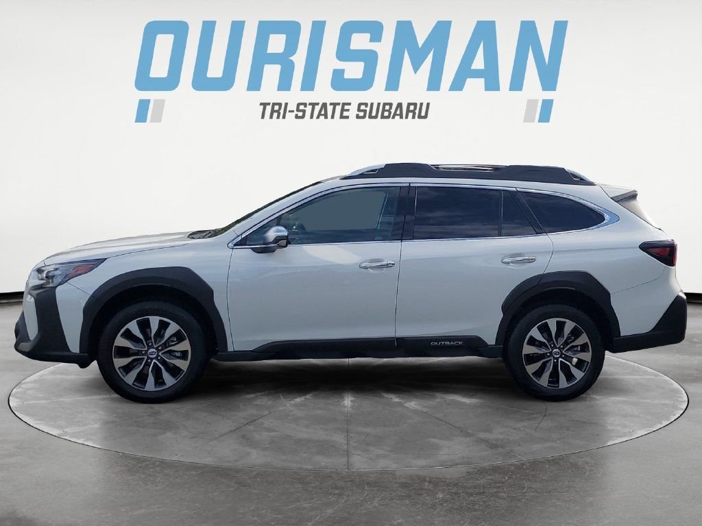 Certified 2025 Subaru Outback Touring XT AWD/4WD image 3