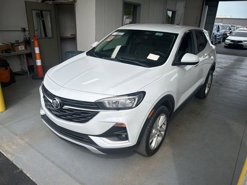 Used 2020 Buick Encore GX Preferred w/ Cold Weather Comfort Package AWD/4WD image 1